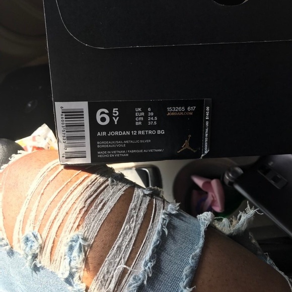 Pair of red air jordan 12's - Picture 3 of 4